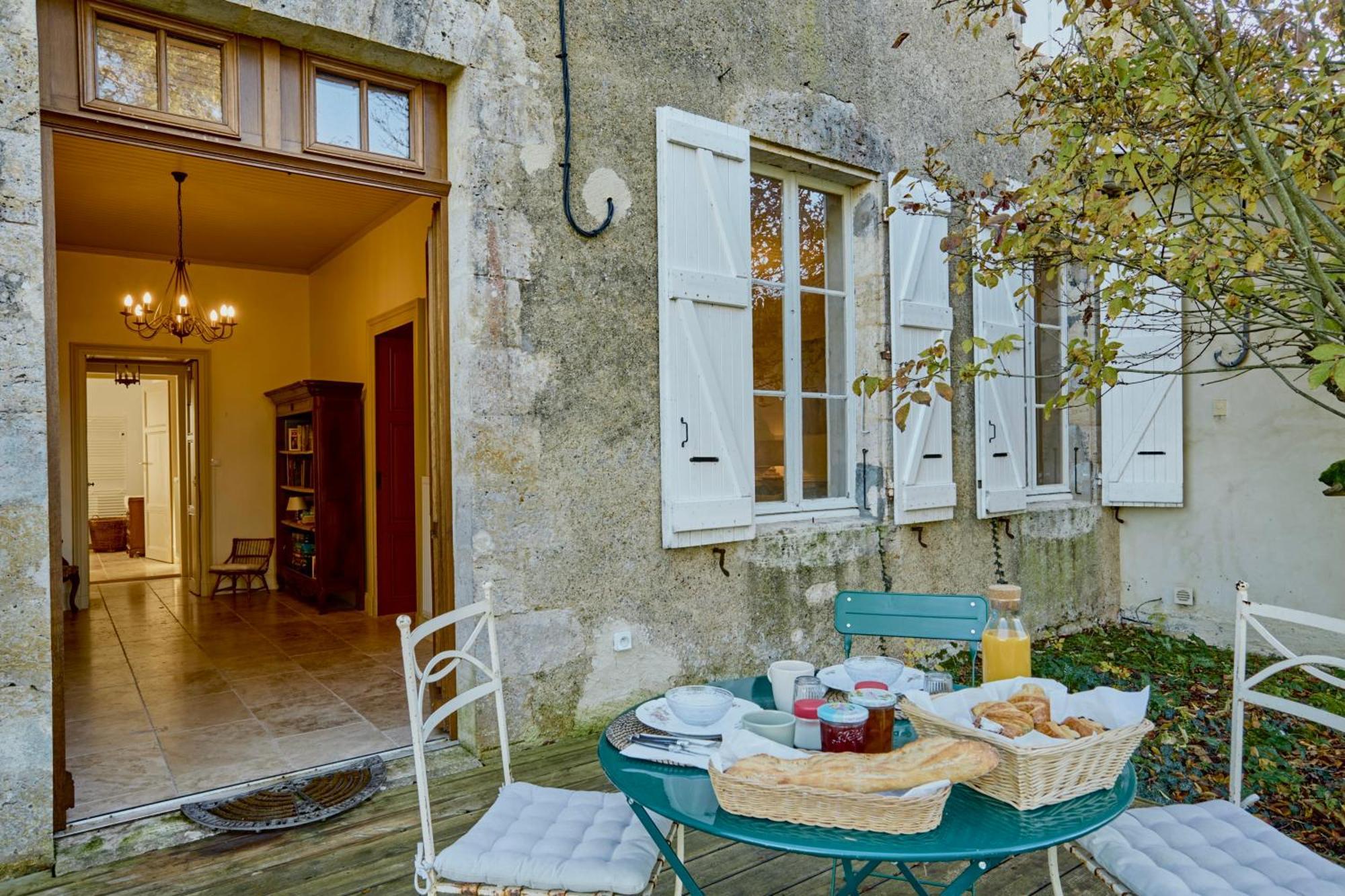 Chambres D'Hotes De Charme Avec Piscine - Le Clos Boissiere Valence-sur-Baïse Eksteriør billede