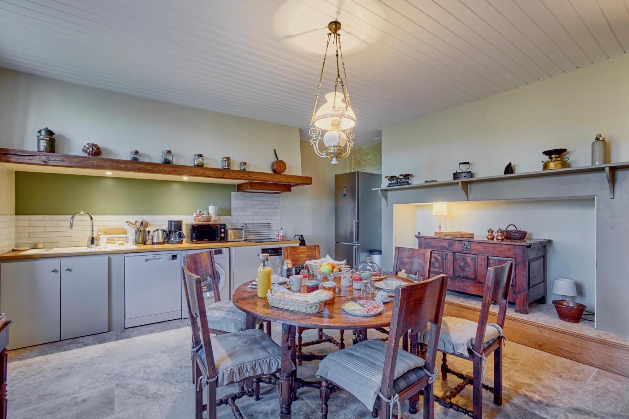 Chambres D'Hotes De Charme Avec Piscine - Le Clos Boissiere Valence-sur-Baïse Eksteriør billede